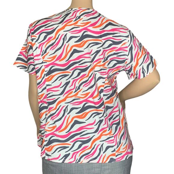 Runway By Cherokee NWT Scrub Top Multicolor Front Pockets Short Sleeve Size 2XL - Picture 3 of 9